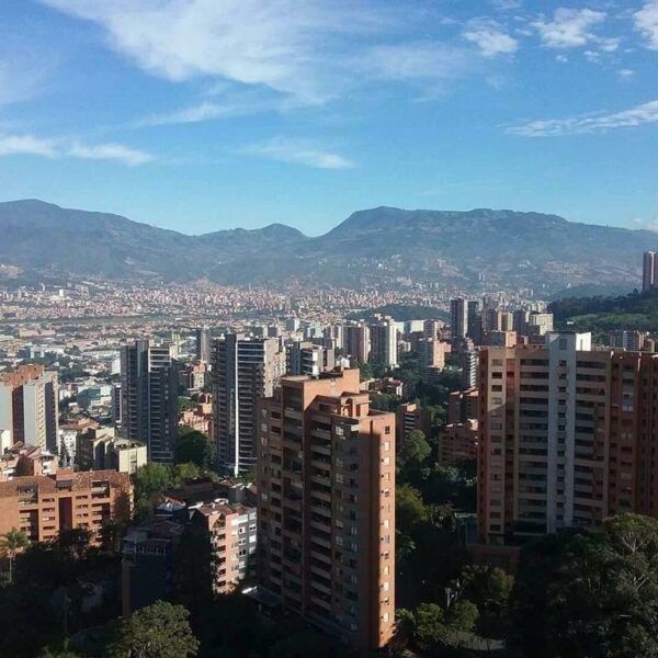 LOMA DEL TESORO 405m2