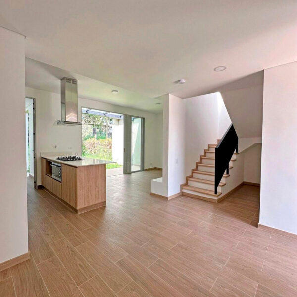 LA CEJA 131m2 + Jardín 43m2